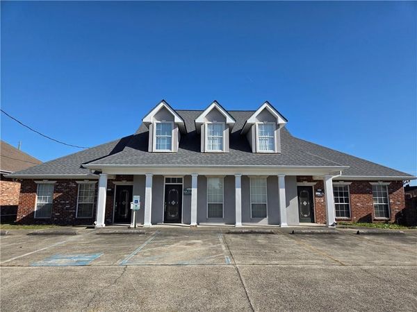 1065 MULLER Parkway, Westwego, LA 70094