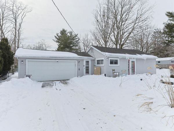 2582 Bartak Street, Niles, MI 49120