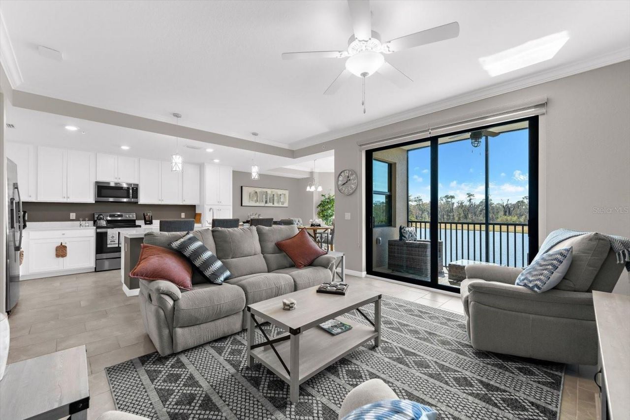 17626 Gawthrop Drive, Unit 207, Bradenton, FL 34211 Photo