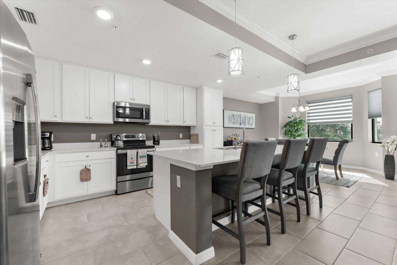 17626 Gawthrop Drive, Unit 207, Bradenton, FL 34211 Photo