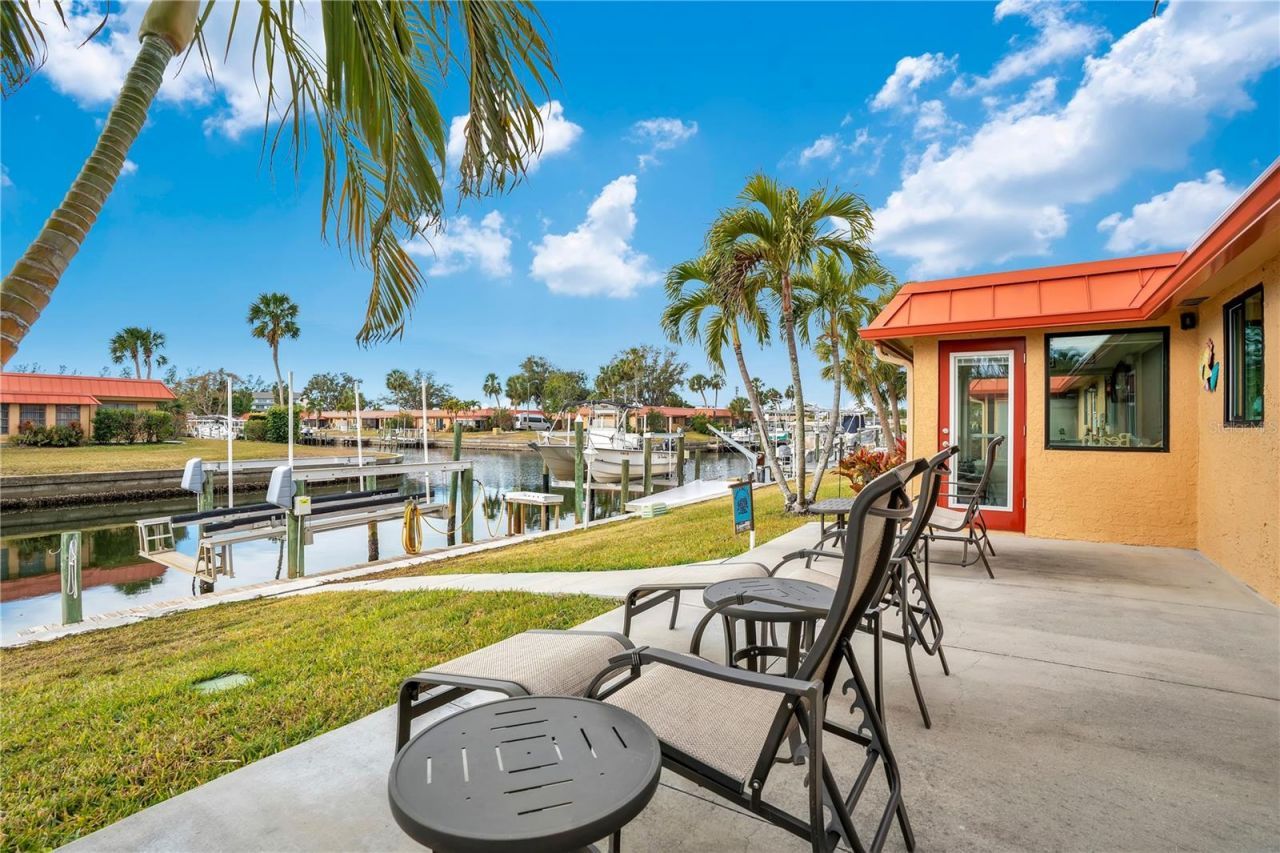 9519 Azure Cove, Bradenton, FL 34210 Photo