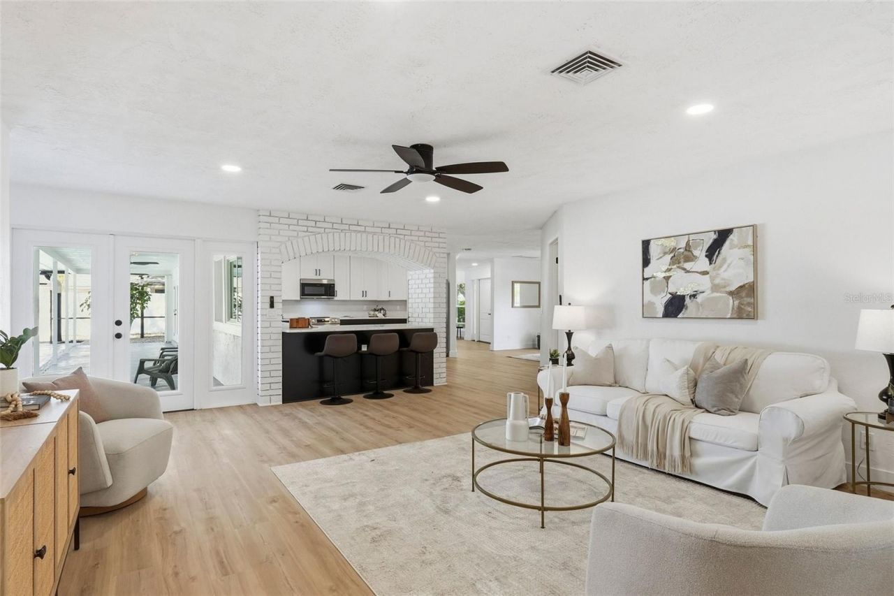 2770 Westchester Drive S, Clearwater, FL 33761 Photo