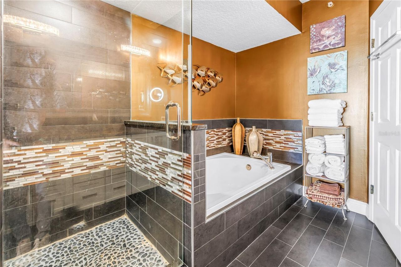 16550 Gulf Boulevard, Unit 746, North Redington Beach, FL 33708 Photo