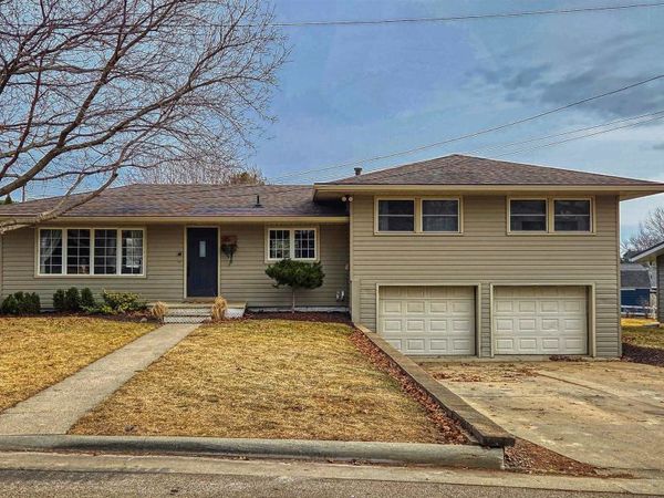 515 Hill Street, LANARK, IL 61046