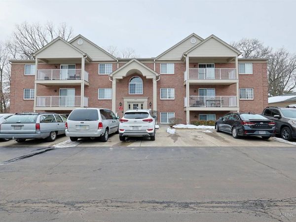 3181 Preserve Lane, Unit 1C, Colerain Twp, OH 45239