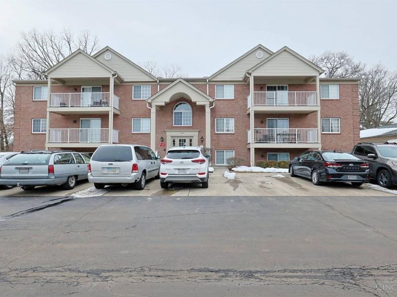 3181 Preserve Lane, Unit 1C, Colerain Township, OH 45239 Photo 1