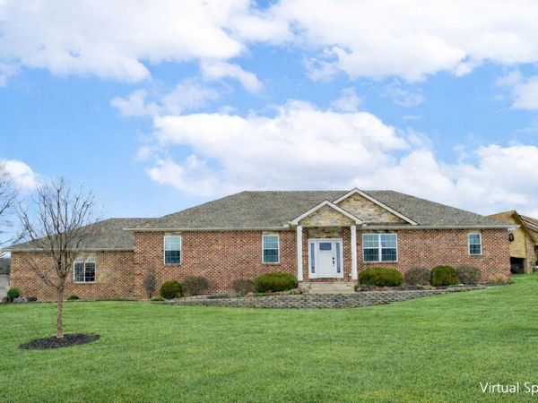 805 Creekview Court, Bellefontaine, OH 43311