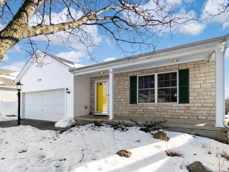 8033 Willowbrook Crsg Drive, Blacklick, OH 43004 Photo 1