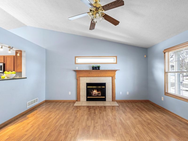 8033 Willowbrook Crsg Drive, Blacklick, OH 43004 Photo 6