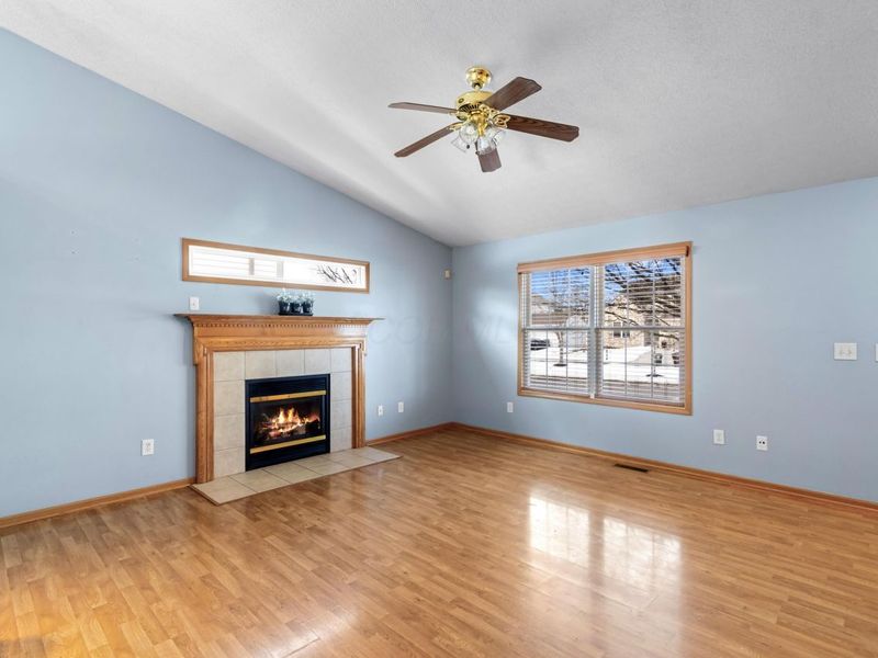 8033 Willowbrook Crsg Drive, Blacklick, OH 43004 Photo 7