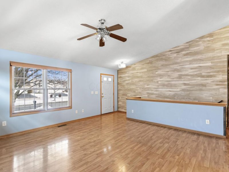 8033 Willowbrook Crsg Drive, Blacklick, OH 43004 Photo 9