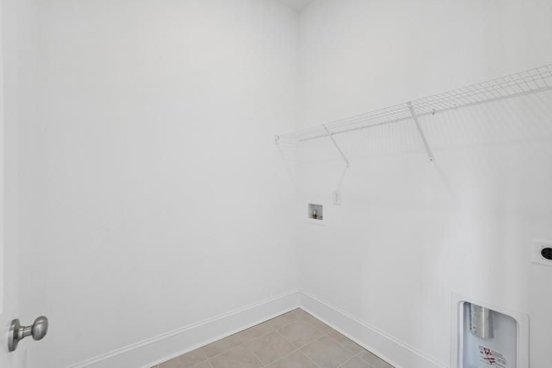 1404 Lancaster Way Photo 16