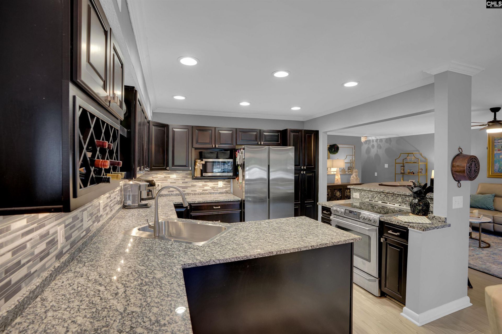228 Shoreline Drive Photo 11