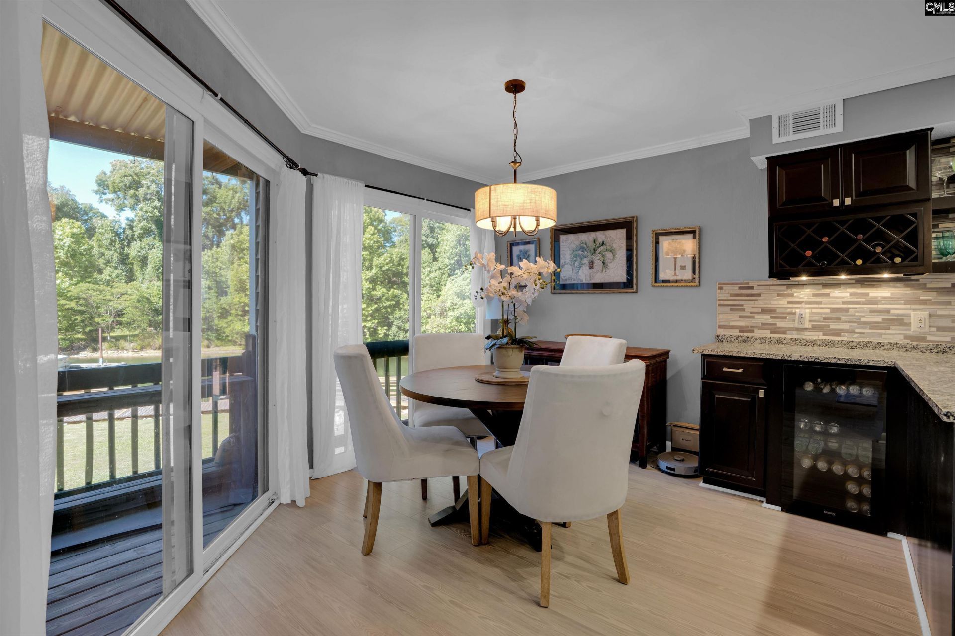 228 Shoreline Drive Photo 12