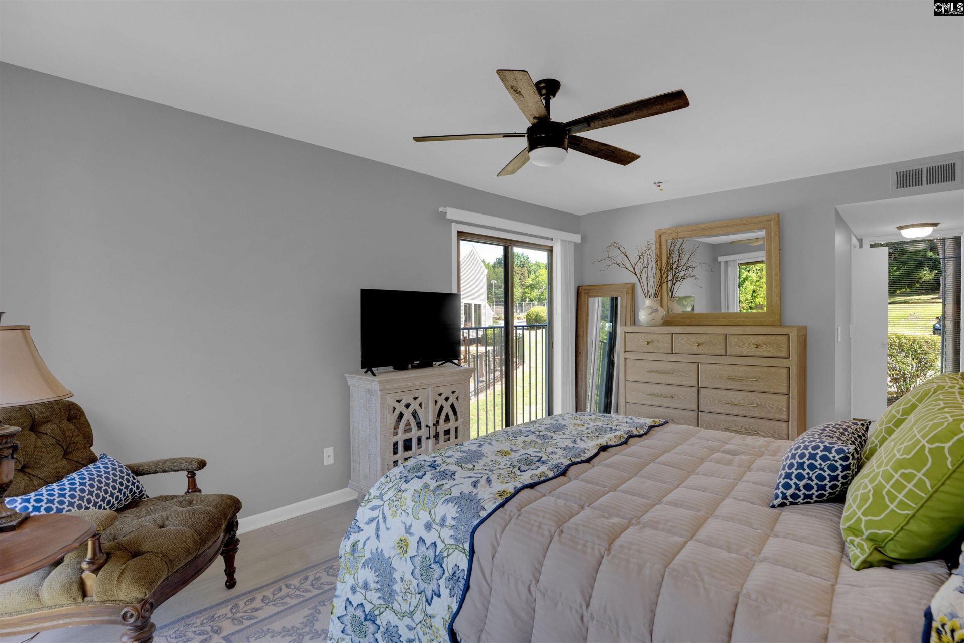 228 Shoreline Drive Photo 18