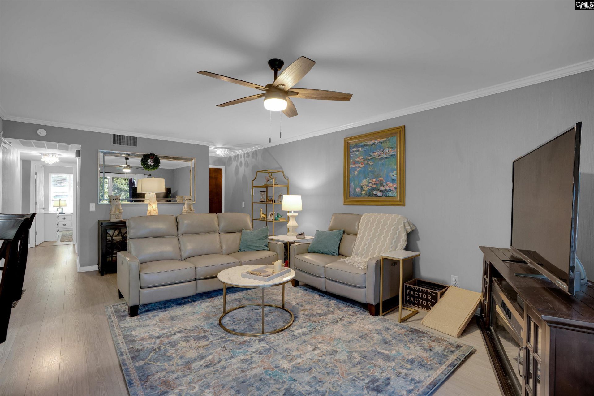 228 Shoreline Drive Photo 4
