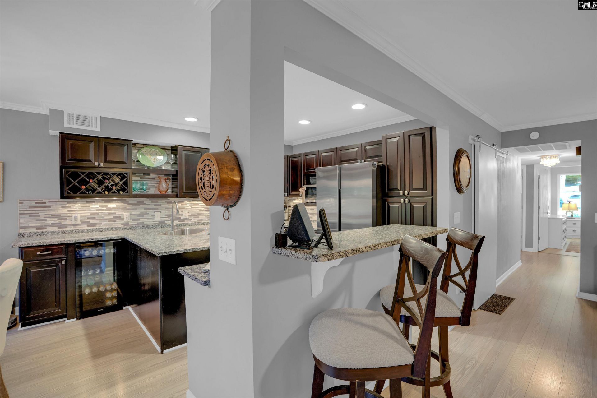 228 Shoreline Drive Photo 9
