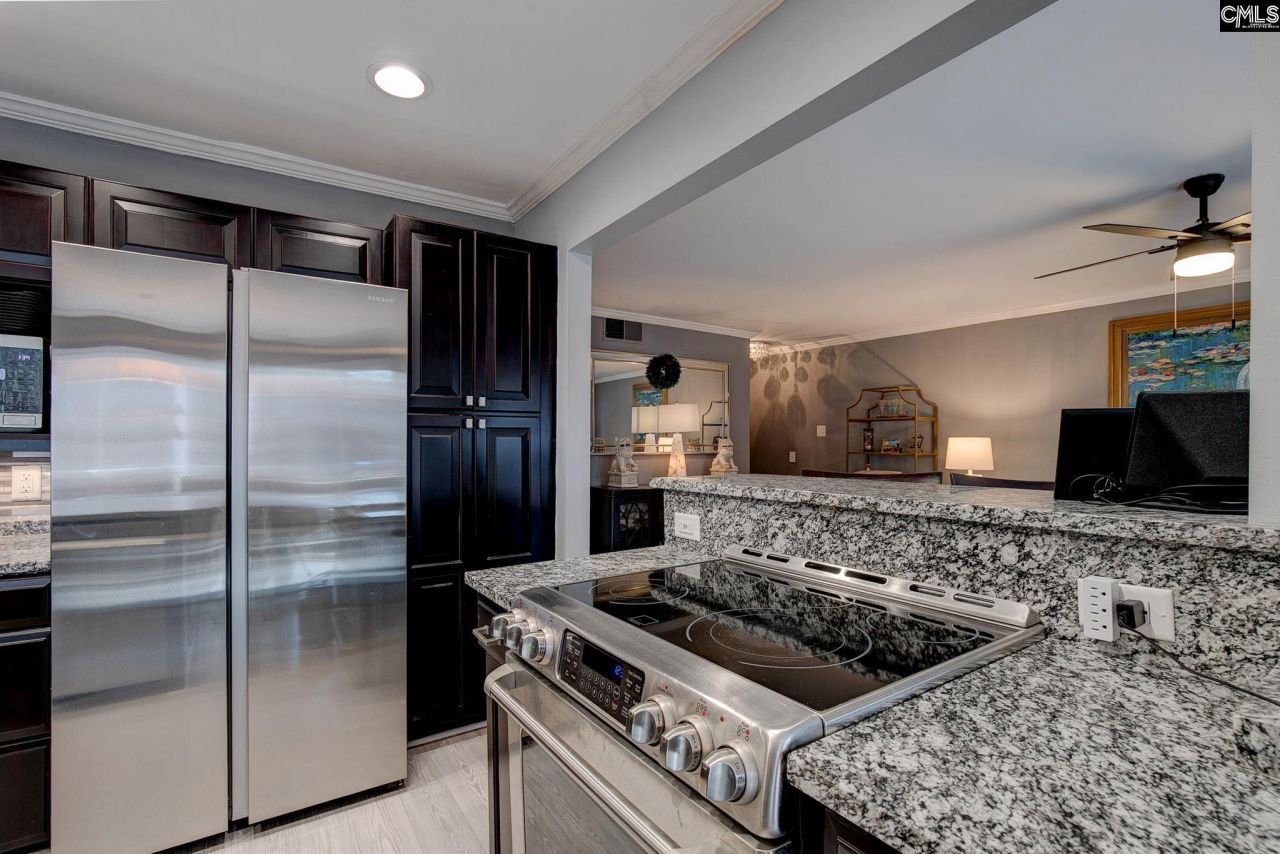 228 Shoreline Drive  Photo 9