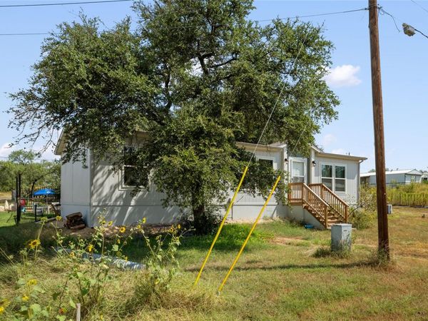 500 Dallas ST, Kingsland, TX 78639