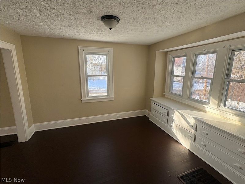 413 Stanton Avenue, Akron, OH 44301 Photo 4