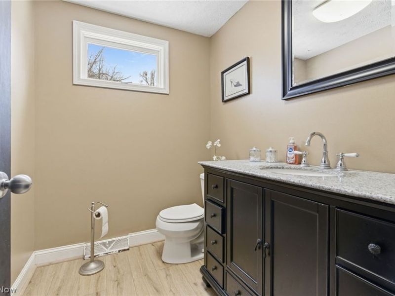 1218 24th Street NE, Canton, OH 44714 Photo 16