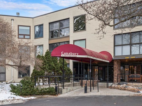 2485 Canabury Drive, Unit 212, Little Canada, MN 55117