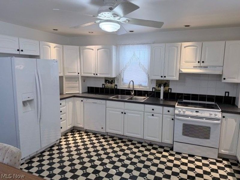 8553 Olde 8 Road, Northfield, OH 44067 Photo 2