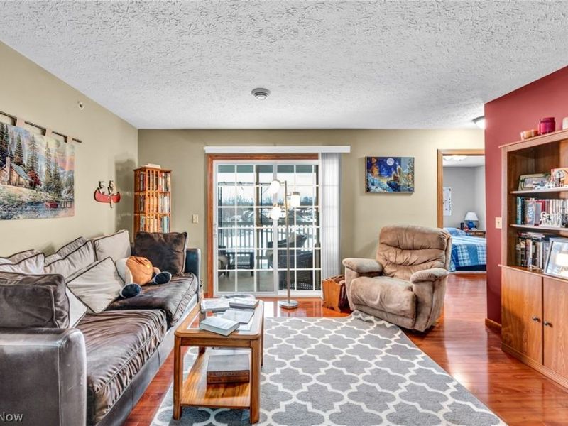 1259 SW Lauren Crest Street SW, Hartville, OH 44632 Photo 4