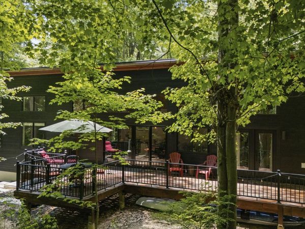 14823 N Main Street, Buchanan, MI 49107