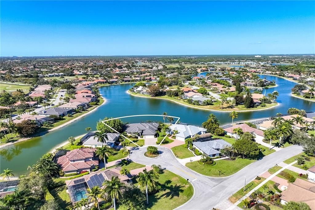 8985 Star Tulip Ct, Naples, FL 34113 Photo
