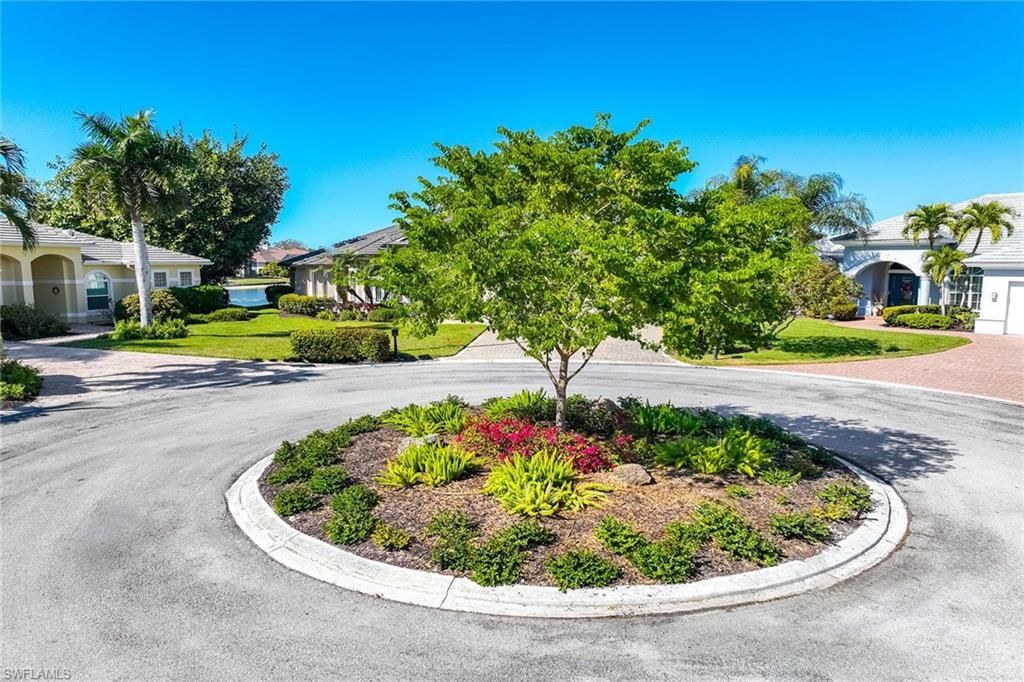 8985 Star Tulip Ct, Naples, FL 34113 Photo