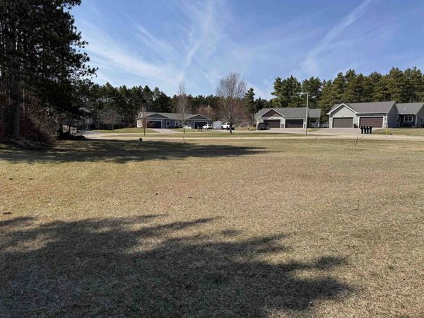 315 Saddle Ridge, Portage, WI 53901