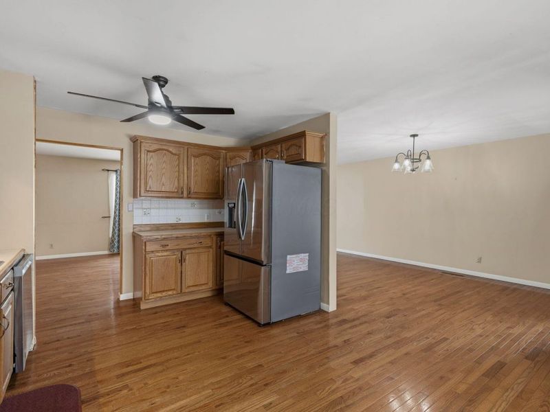 339 Meadow Lane, Circleville, OH 43113 Photo 12