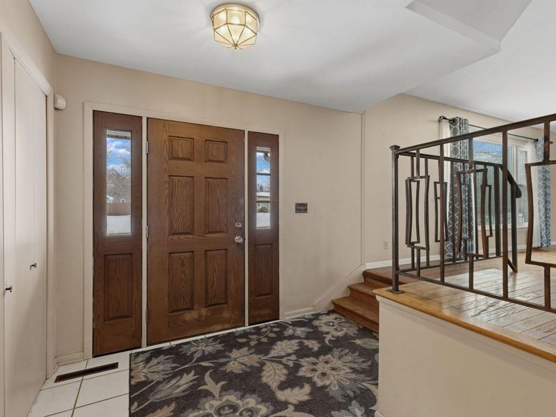 339 Meadow Lane, Circleville, OH 43113 Photo 3