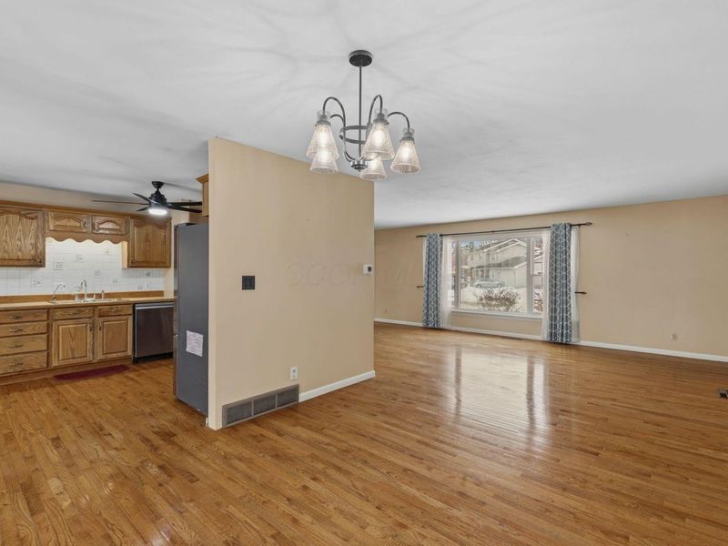 339 Meadow Lane, Circleville, OH 43113 Photo 9