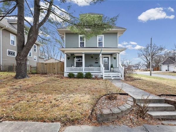 501 E Shawnee Street, Paola, KS 66071