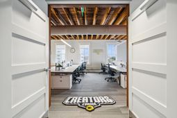 121 Calhoun Street photo 4