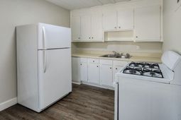 1107 Melvin Drive photo 4