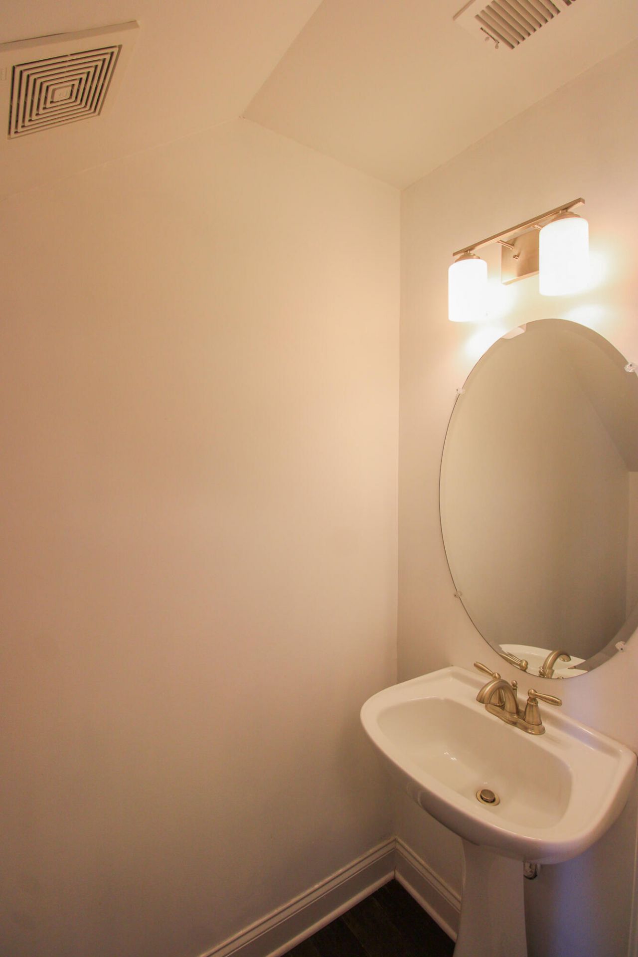 1149 Sumner Avenue Photo 6