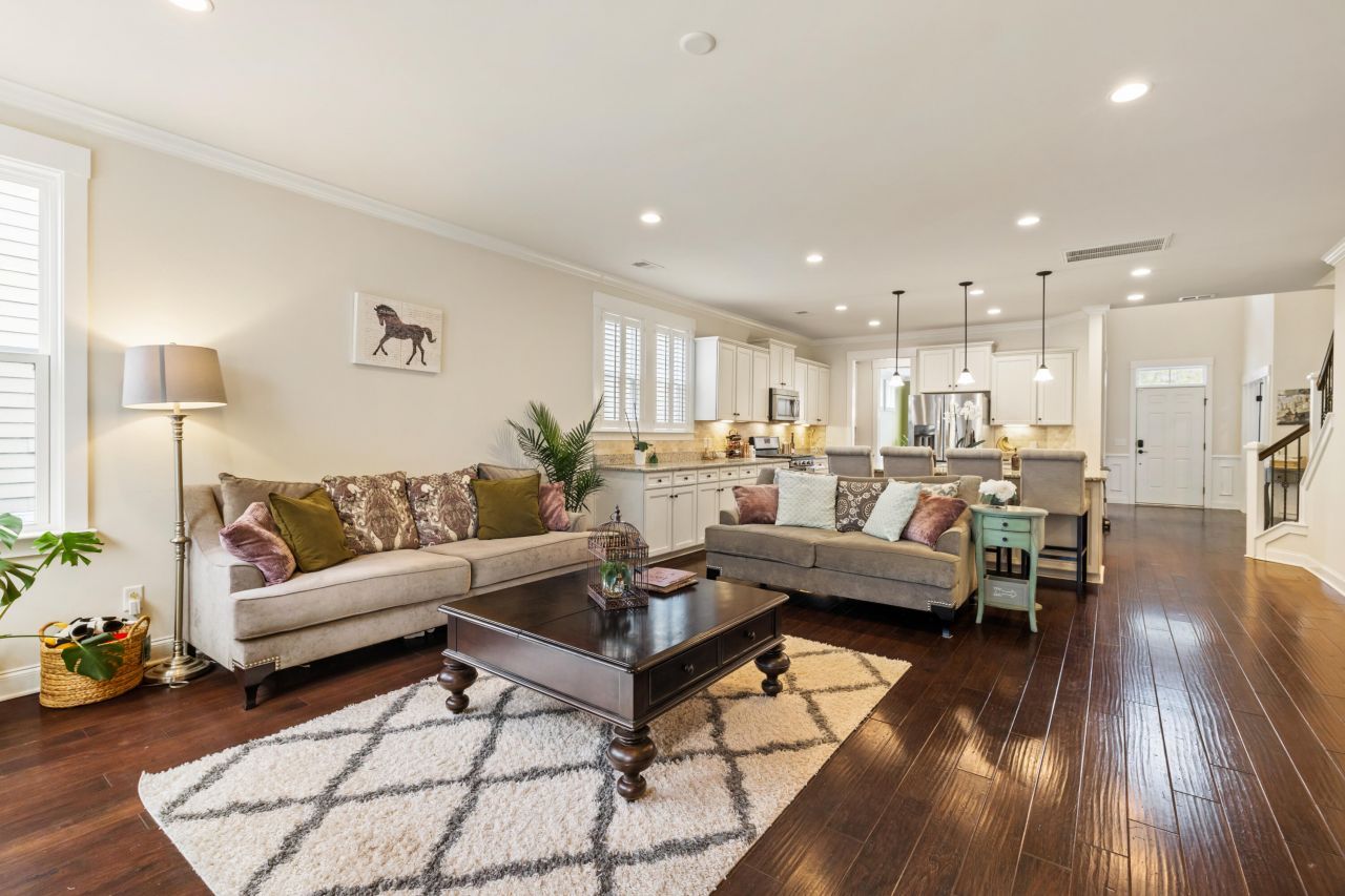 1933 Clay Lane Photo 15