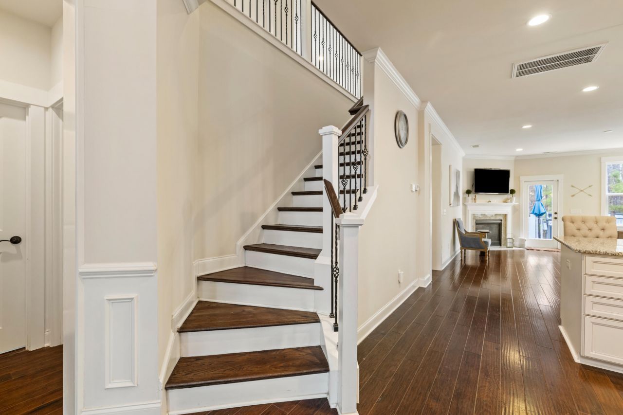 1933 Clay Lane Photo 22