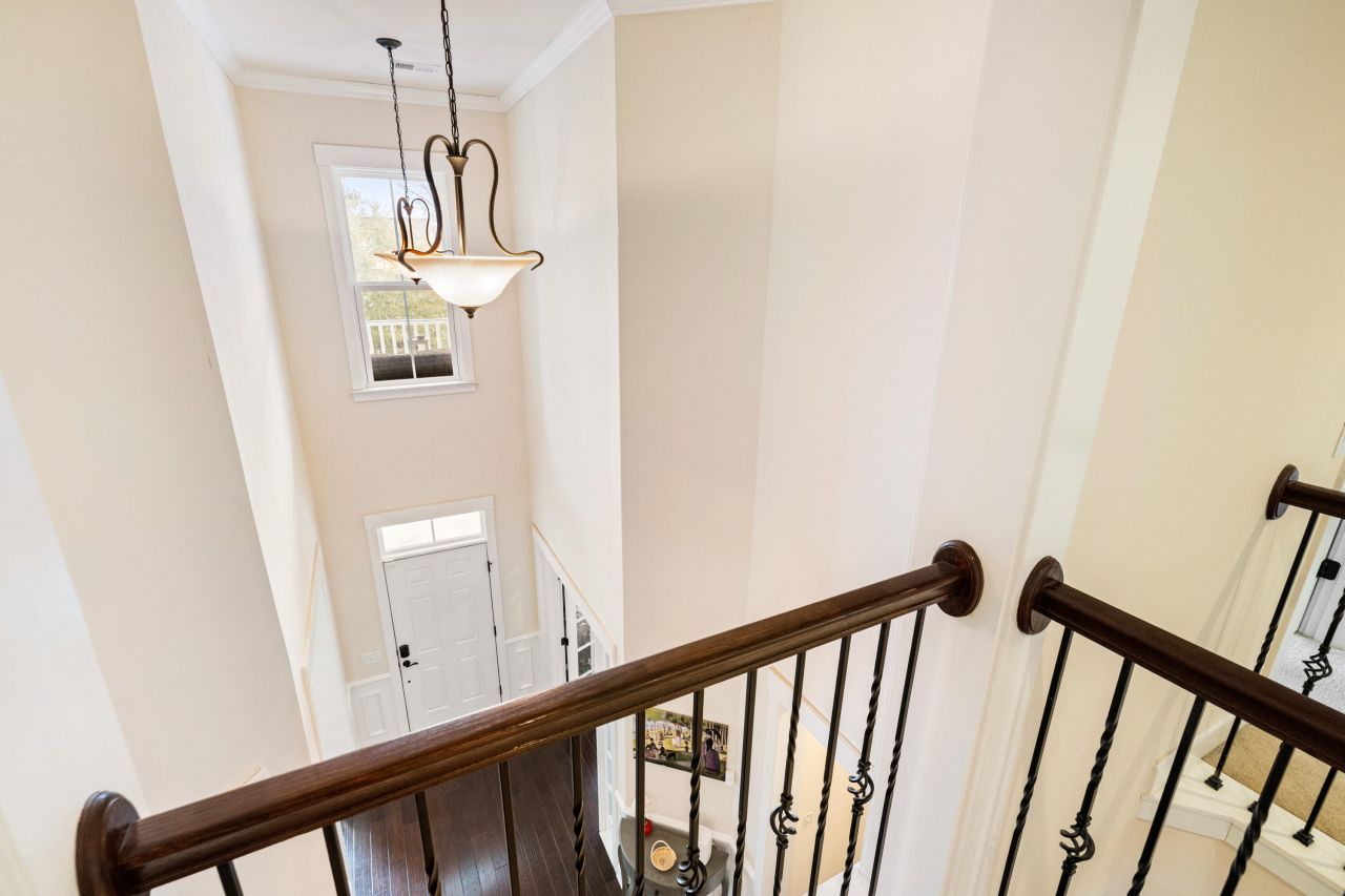 1933 Clay Lane Photo 24