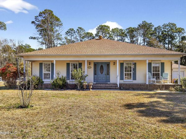 23439 Woodland Way, Pass Christian, MS 39571