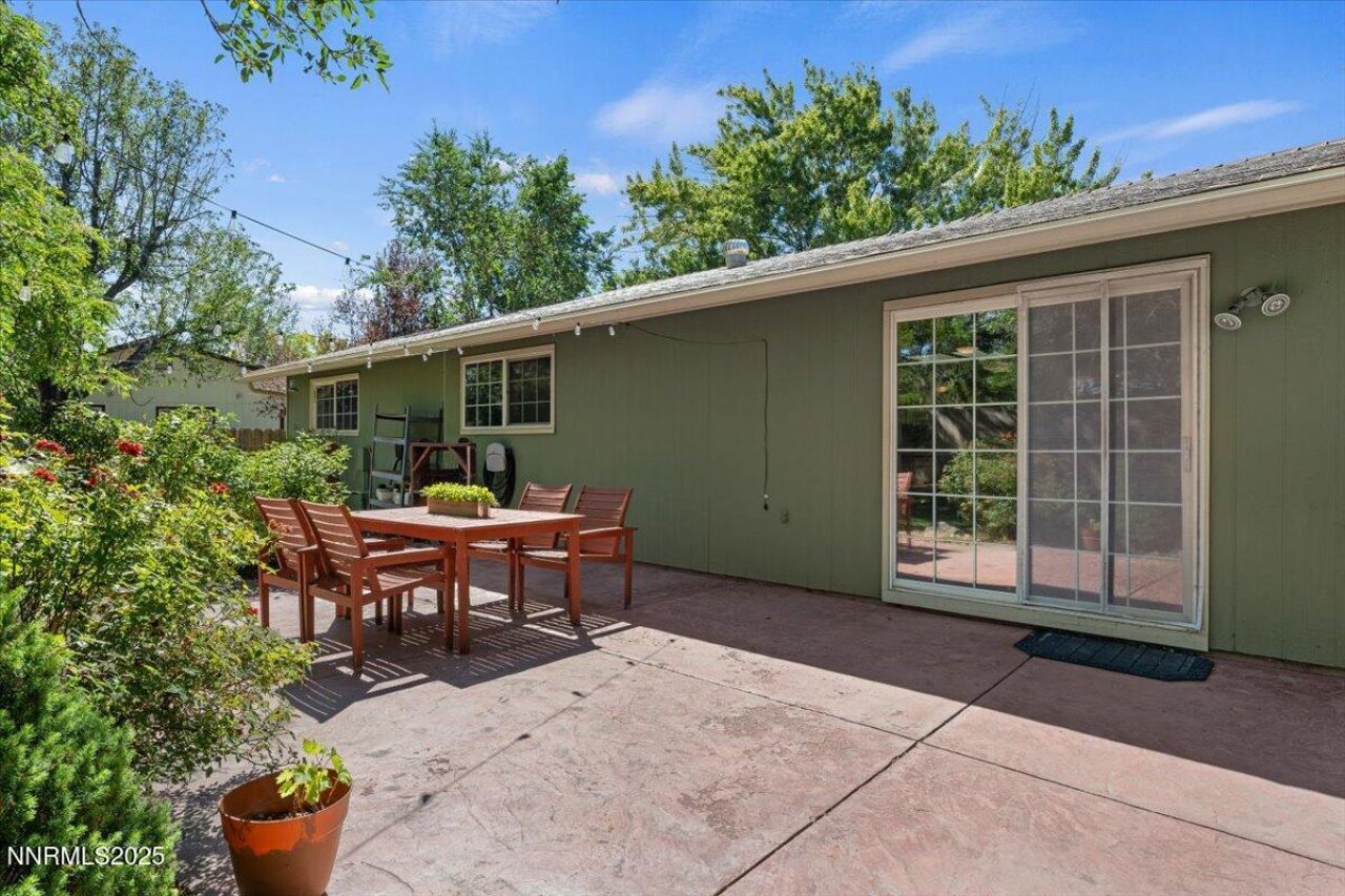 3040 Chavez Drive, Reno, NV 89502 Photo