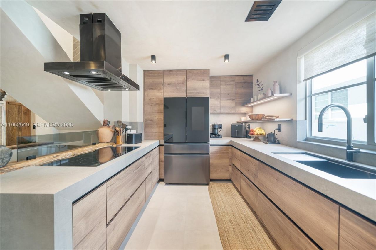 325 Meridian Ave, Unit 12, Miami Beach, FL 33139 Photo