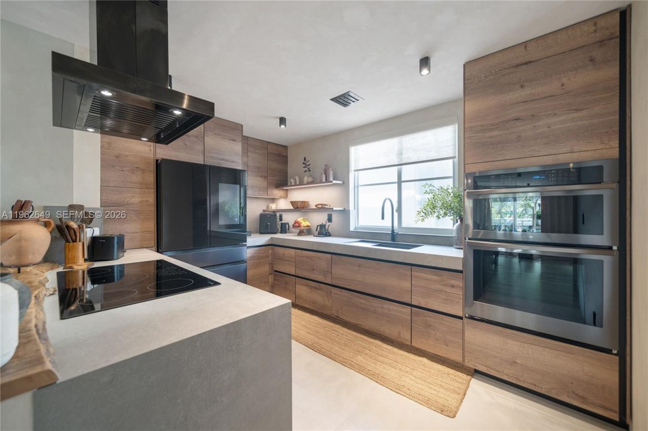 325 Meridian Ave, Unit 12, Miami Beach, FL 33139 Photo