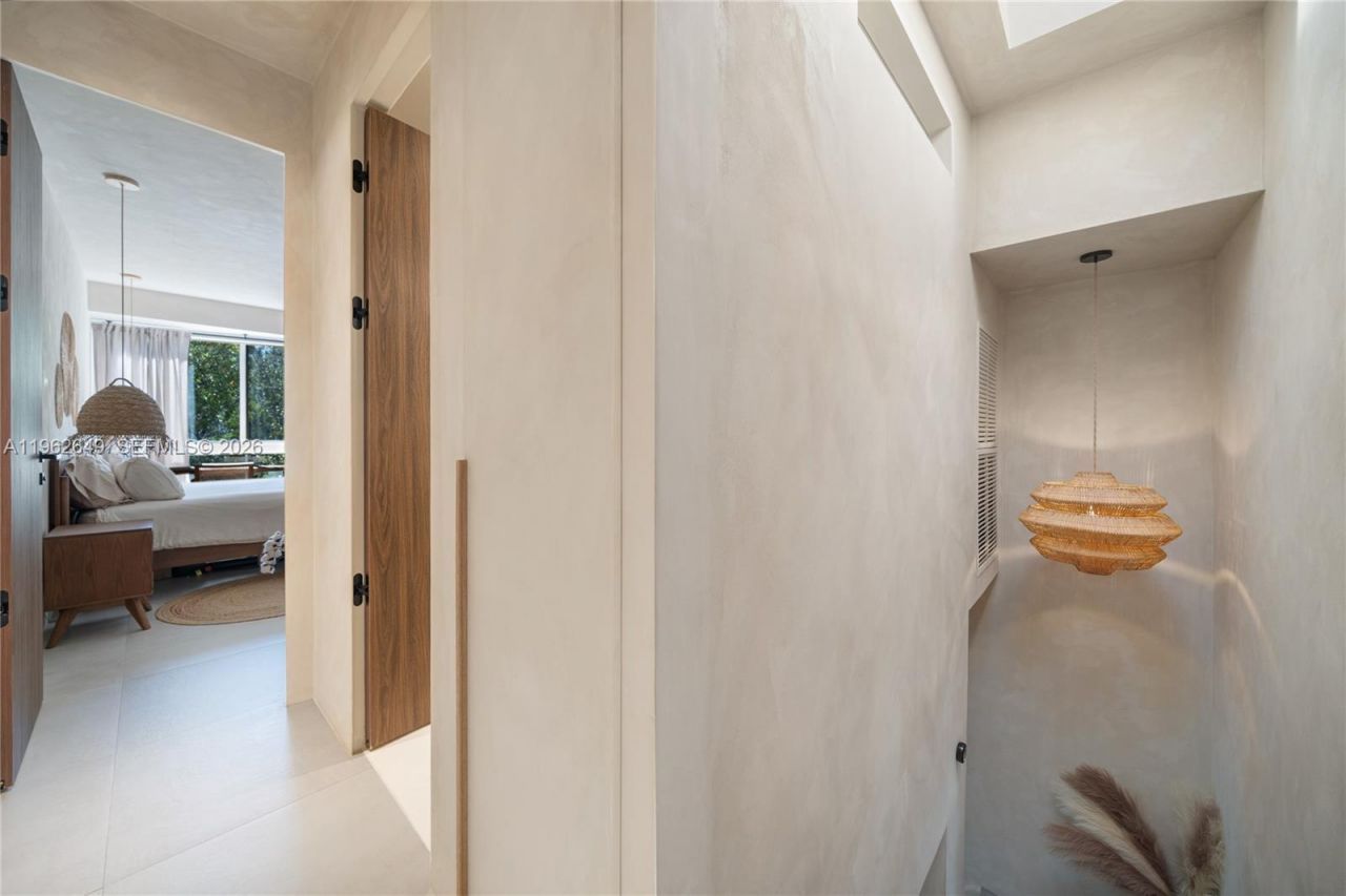 325 Meridian Ave, Unit 12, Miami Beach, FL 33139 Photo