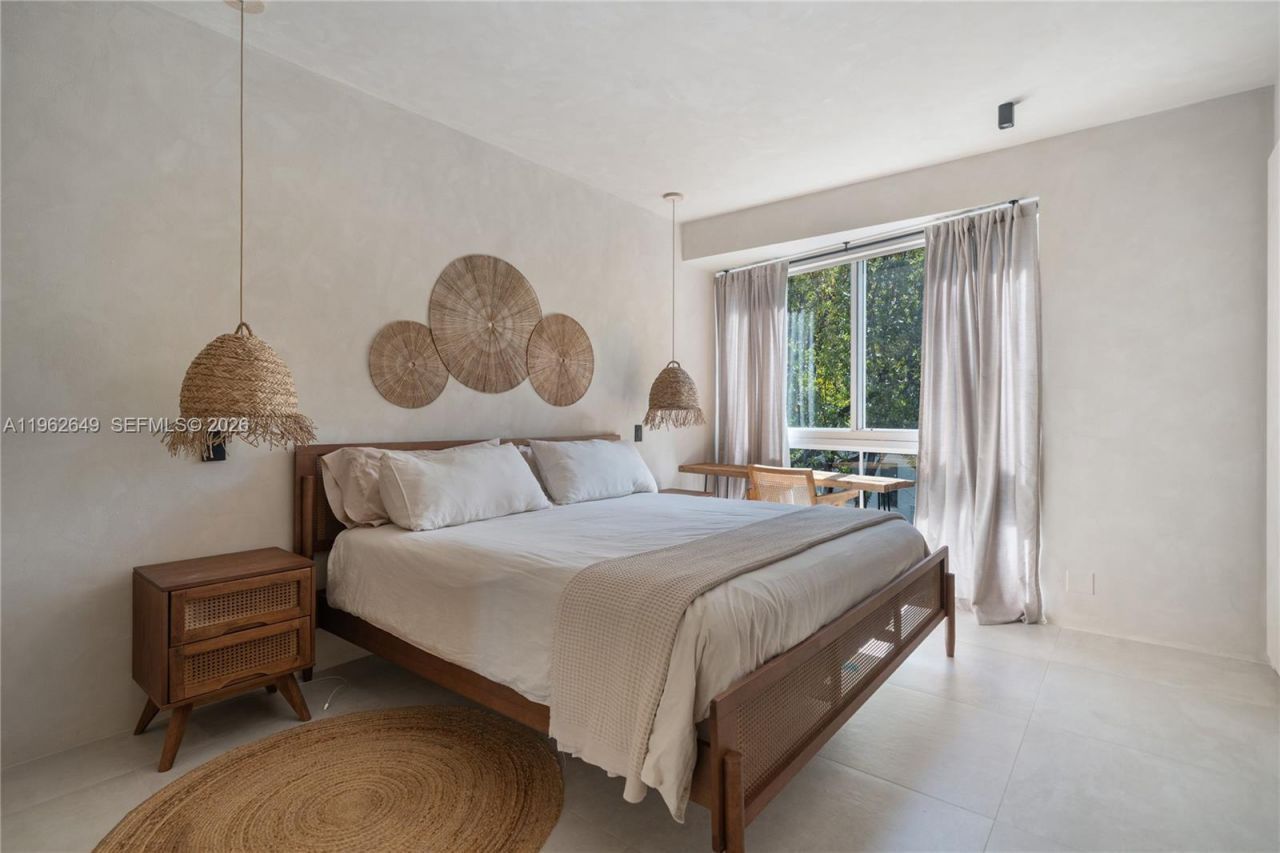 325 Meridian Ave, Unit 12, Miami Beach, FL 33139 Photo