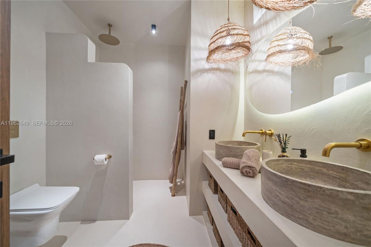 325 Meridian Ave, Unit 12, Miami Beach, FL 33139 Photo