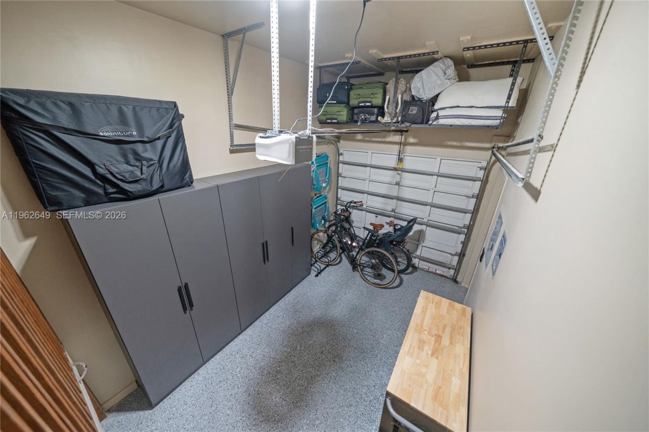 325 Meridian Ave, Unit 12, Miami Beach, FL 33139 Photo